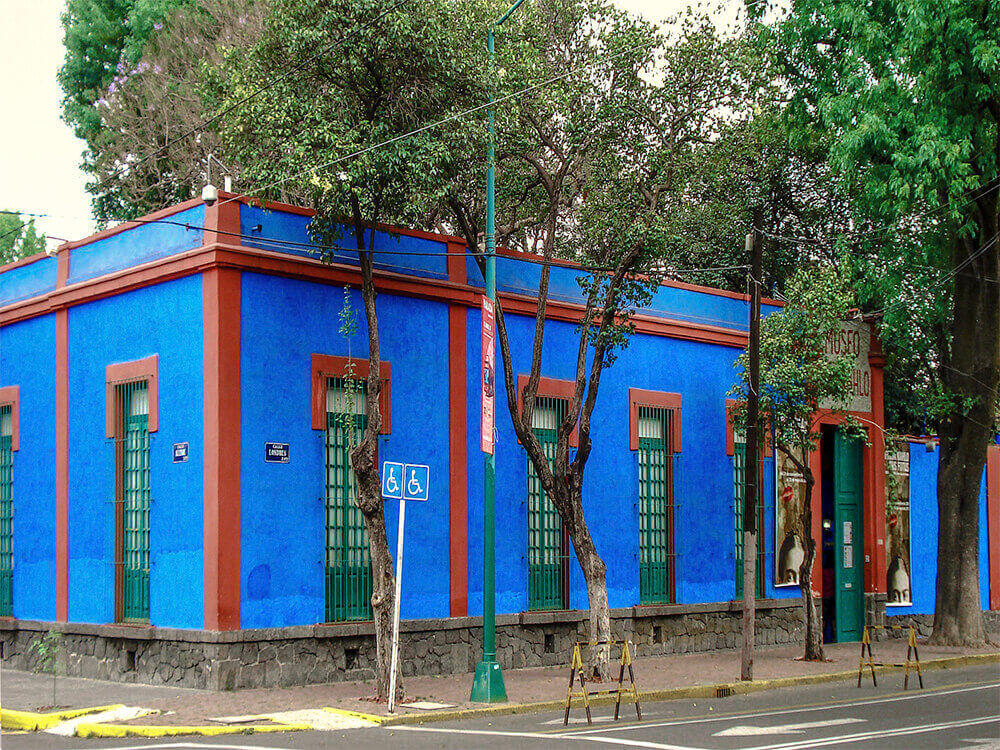 Casa Azul de Frida Kahlo, Xochimilco y Universidad
