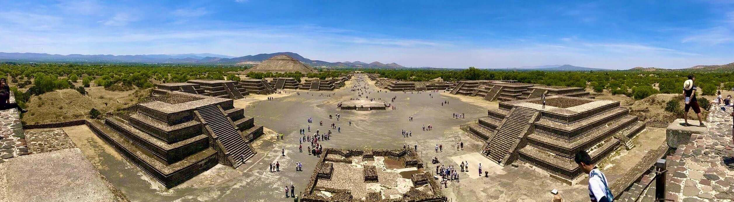 Ciudad Prehispánica de Teotihuacán.<br>Un paseo por la tierra de los Dioses.